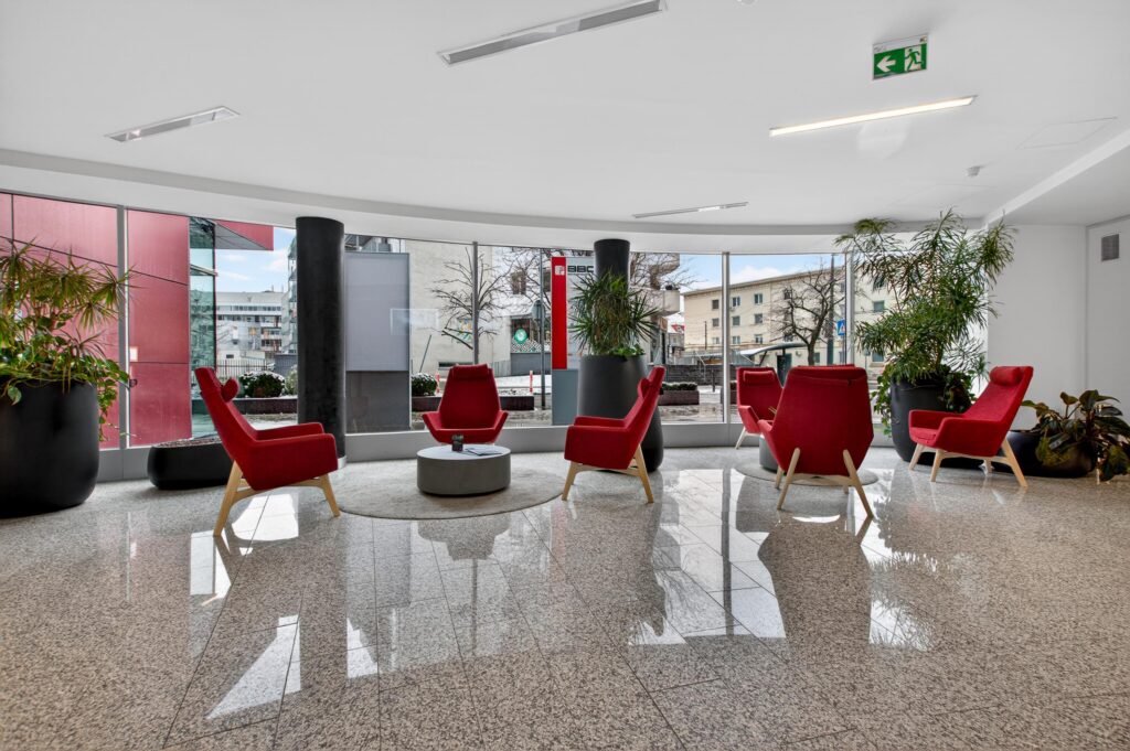 BBC1 Plynárenská 1 - Bratislava Business Centre
